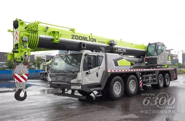 先睹為快！首批ZTC800V653汽車起重機順利交付用戶！