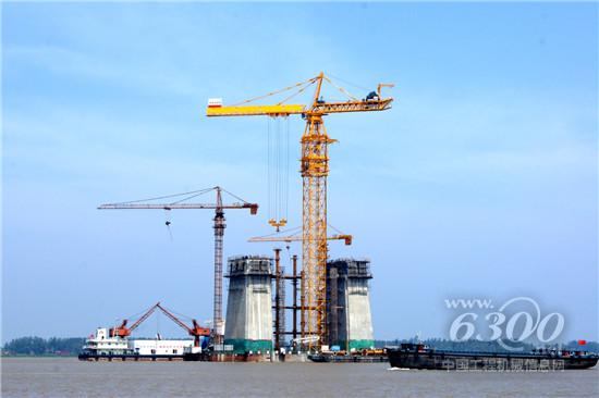 D5200-240超大型錘頭塔式起重機