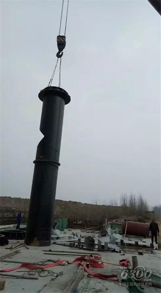 TC750C5進行樁基吊裝