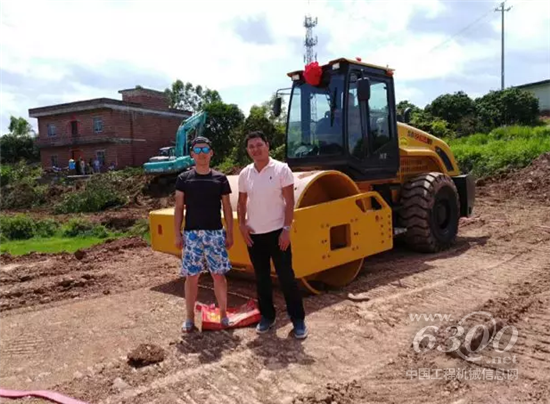 用山推設(shè)備安心，更放心！