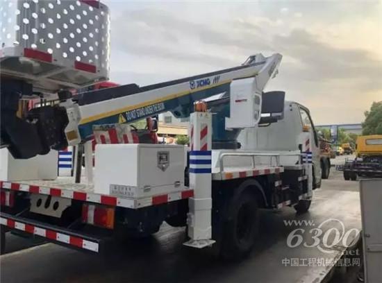 伸縮臂式類型高空作業(yè)車是主流產品