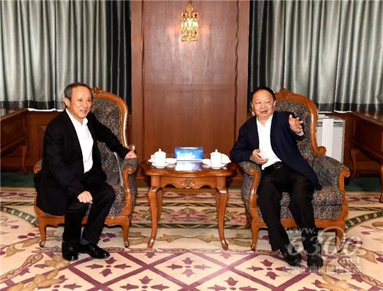 中信集團(tuán)董事長常振明、中信銀行行長方合英