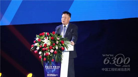 熱烈祝賀柳工黃敏當(dāng)選中國工程機械工業(yè)協(xié)會挖掘機分會會長
