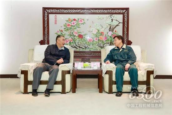 中國信保山東分公司領(lǐng)導(dǎo)一行來訪山推