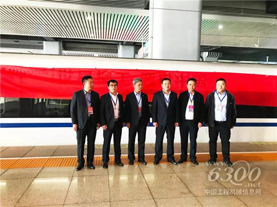 柳工品牌專列主題活動(dòng)盛大開啟