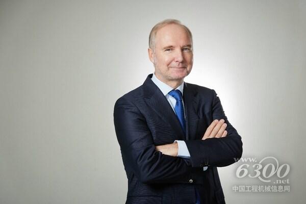 寶馬集團(tuán)負(fù)責(zé)客戶(hù)、品牌及銷(xiāo)售業(yè)務(wù)的董事高樂(lè)先生