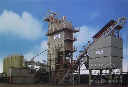 品質(zhì)為先 筑路天下—專訪吉林省公路機(jī)械有限公司經(jīng)營(yíng)副總許長(zhǎng)虹
