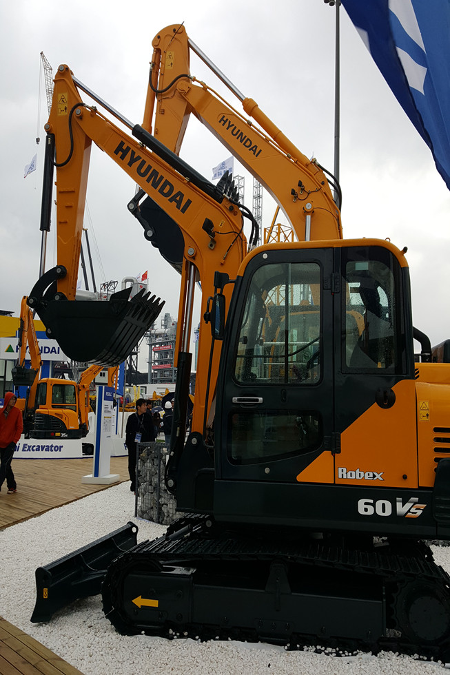 Bauma China 2016——韓國現(xiàn)代重工集團展臺風(fēng)采