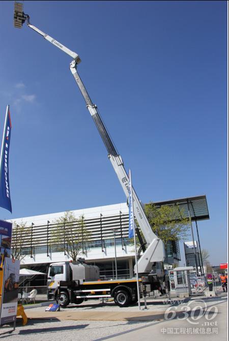 柳工參加2016年德國(guó)寶馬展現(xiàn)場(chǎng)拍圖