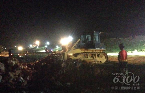 山推江西救災(zāi)現(xiàn)場（三）