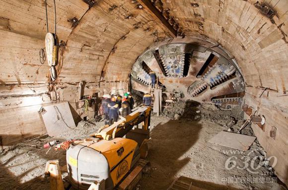 地鐵投資年超三千億元，籌資渠道和主體單一