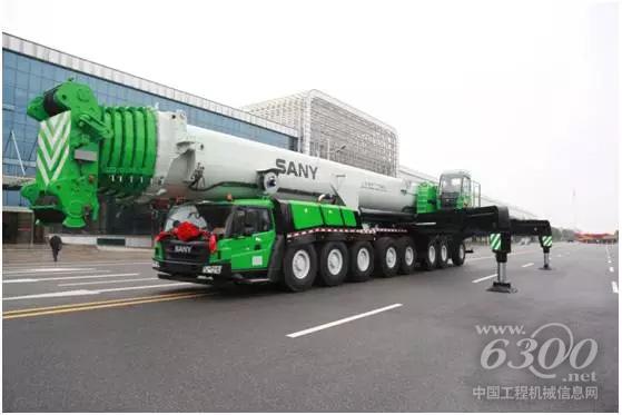 三一“綠巨人”SAC6000全地面起重機(jī)