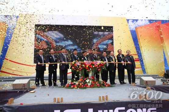 2011年柳工全新的第五代E系列挖掘機(jī)震撼發(fā)布