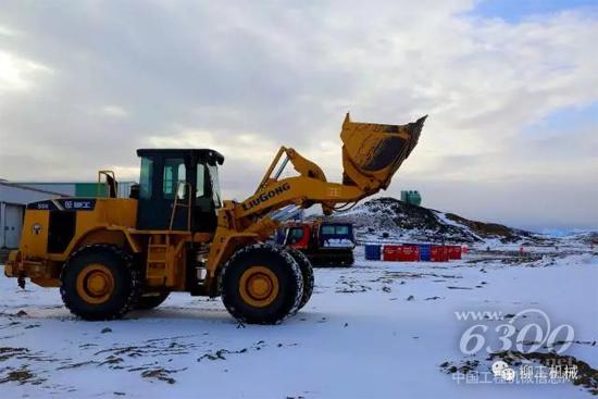 柳工裝載機(jī)