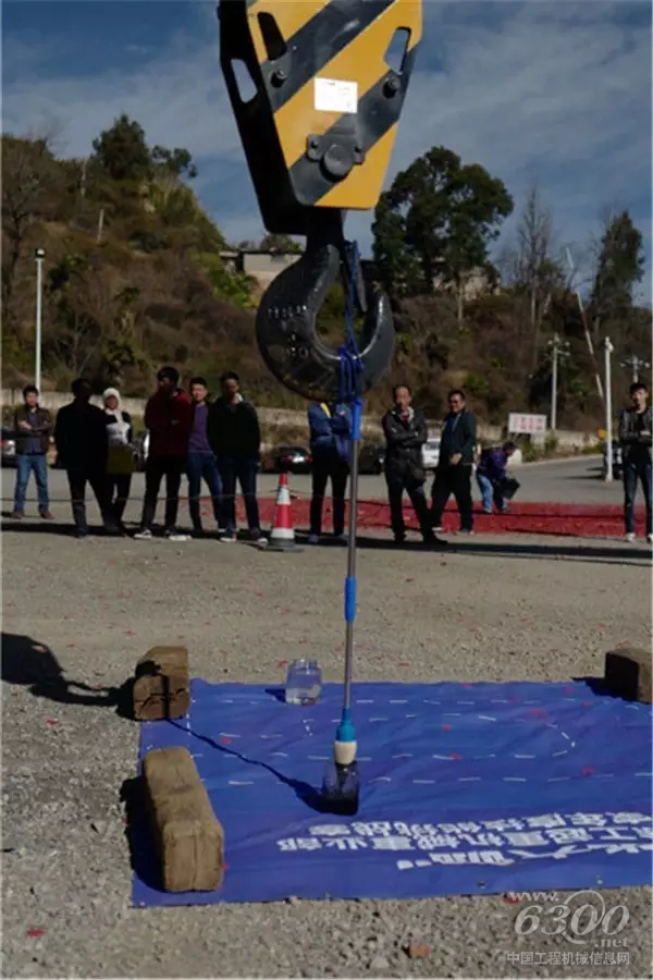 這般精準(zhǔn)，靈活性堪比自己的手臂