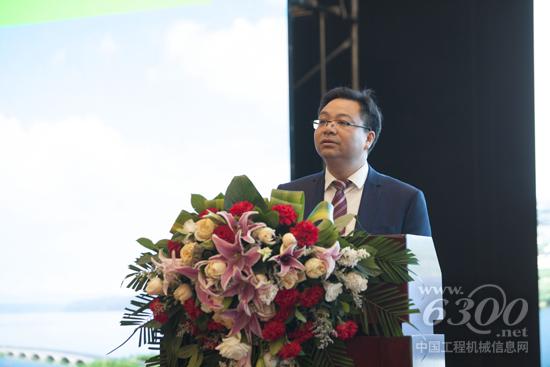 中國城市環(huán)境衛(wèi)生協(xié)會副理事長、高級工程師方國浩發(fā)言