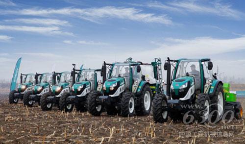 阿波斯拖拉機作業(yè)演示