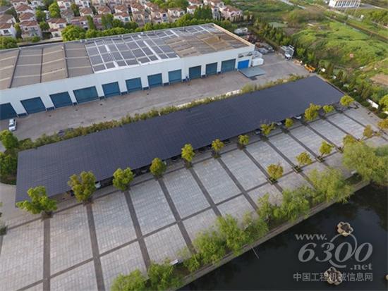 地面停車棚頂:2520個組件，7個逆變器，裝機容量289.8kW