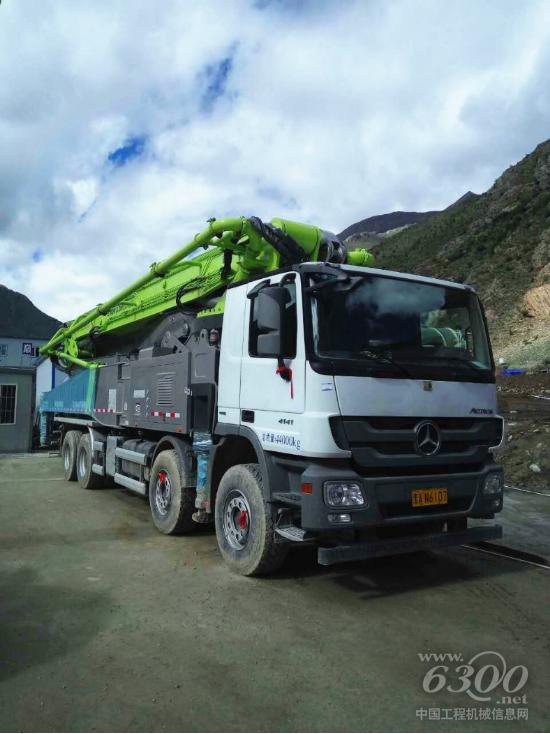 中聯(lián)重科56米4.0高精高效泵車(chē)現(xiàn)身“世界屋脊”，助力拉薩市政建設(shè)