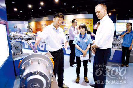 伊頓全球副總裁到訪法士特