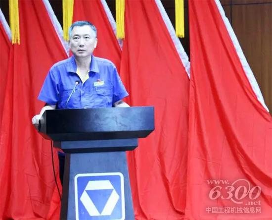 徐工集團總經理助理、徐工汽車事業(yè)部總經理、黨委書記羅東海發(fā)表重要講話