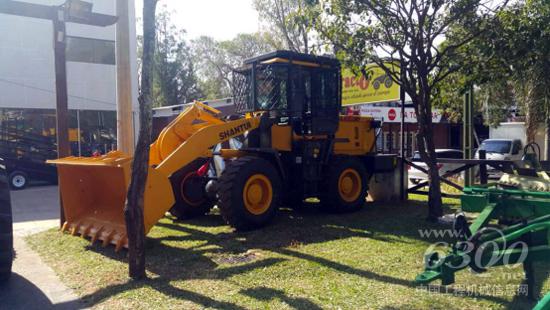 山推產(chǎn)品亮相巴拉圭Expo Feria國(guó)際展