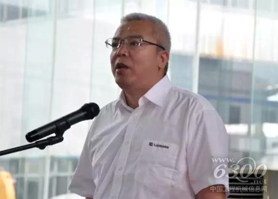 杜丹先生發(fā)言