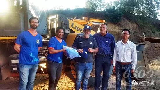 柳工服務(wù)萬里行活動走進(jìn)巴西