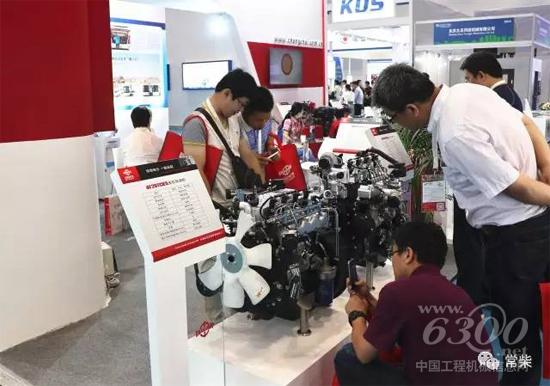 公司車用國五多缸機、4G33系列多缸機吸引眾多客商關(guān)注