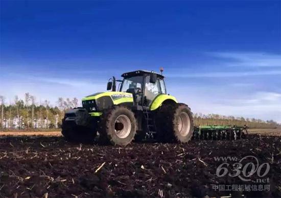 中聯(lián)重科高端大馬力拖拉機