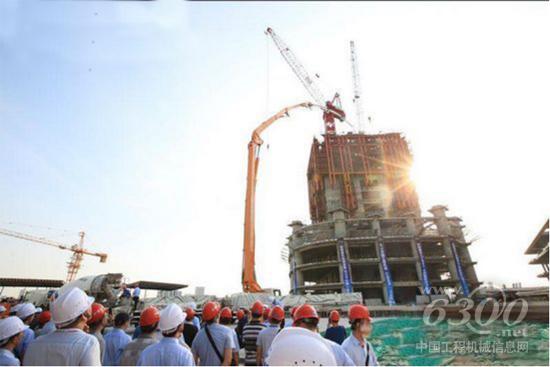 中聯(lián)重科101米碳纖維臂架泵車的處子秀