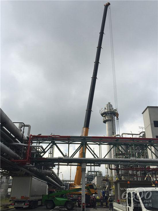 徐工XCA100_E自動(dòng)伸臂準(zhǔn)備—德國(guó)Chempark Marl