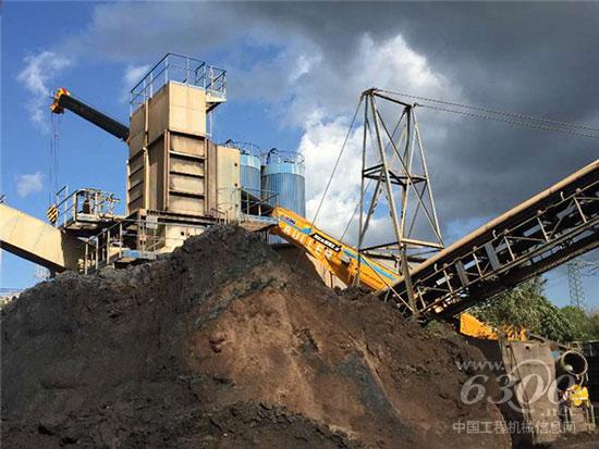 徐工XCA100_E大幅度作業(yè)—德國(guó)魯爾區(qū)BAV公司