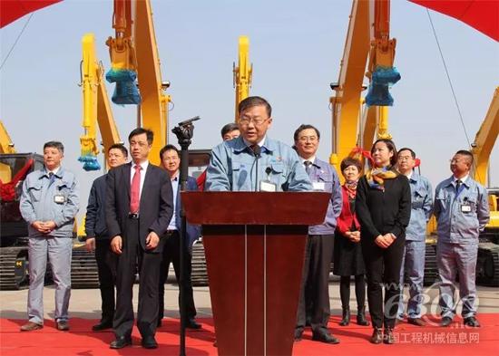 國機重工(常州)挖掘機有限公司常務(wù)副總黎彬先生主持