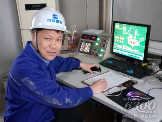 董志合到某客戶攪拌站操作室巡檢