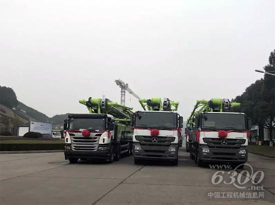 中聯(lián)重科4.0混凝土泵車在長沙麓谷工業(yè)園整裝待發(fā)