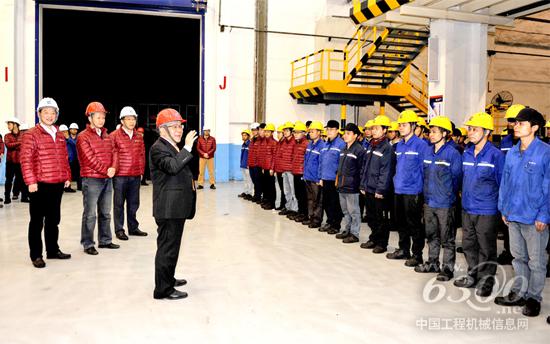 講話現(xiàn)場(chǎng)