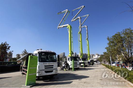 西南推廣會(huì)上展示了中聯(lián)重科多款4.0新品