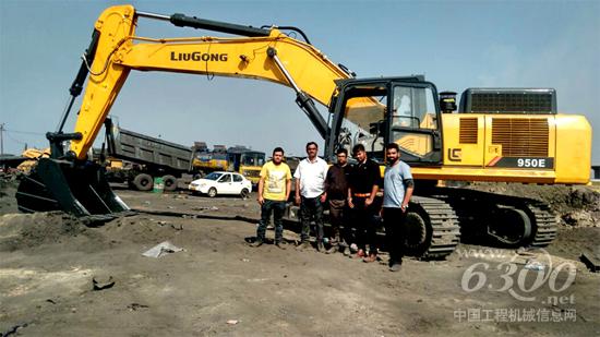 CLG950E挖掘機(jī)在印度某煤礦現(xiàn)場