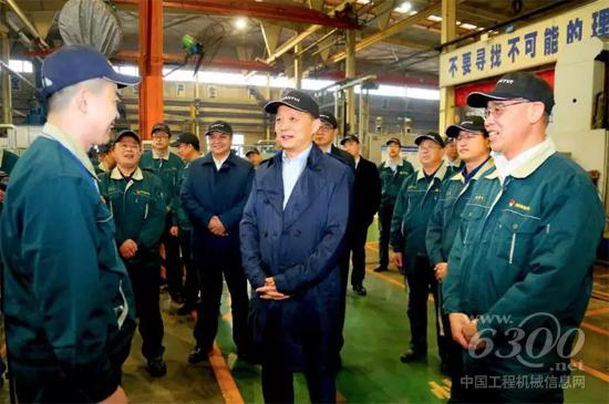 慰問(wèn)現(xiàn)場(chǎng)