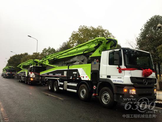 中聯(lián)重科混凝土泵車從麓谷工業(yè)園緩緩駛出