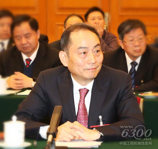 2016年全國(guó)“兩會(huì)”詹純新在湖南代表團(tuán)討論時(shí)發(fā)言 湖南日?qǐng)?bào) 張目 攝