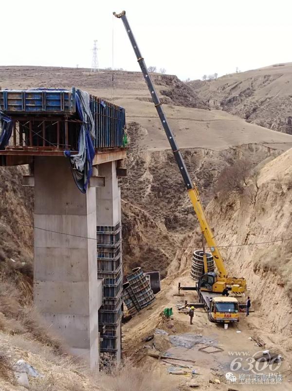 柳工起重機(jī)護(hù)航內(nèi)蒙鐵路建設(shè)