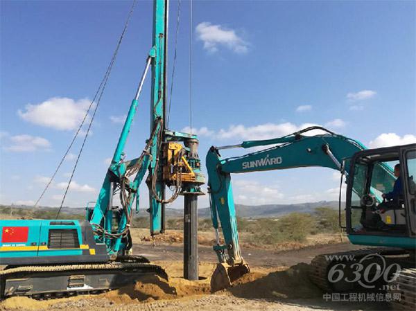 山河智能旋挖和挖機“黃金搭檔”在DK114跨B3公路特大橋施工現(xiàn)場