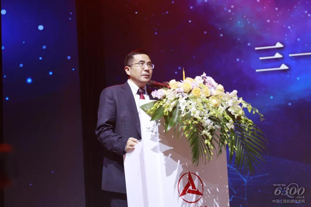 全新科技!重載典范!三一SY1250H閃耀2020上海寶馬展