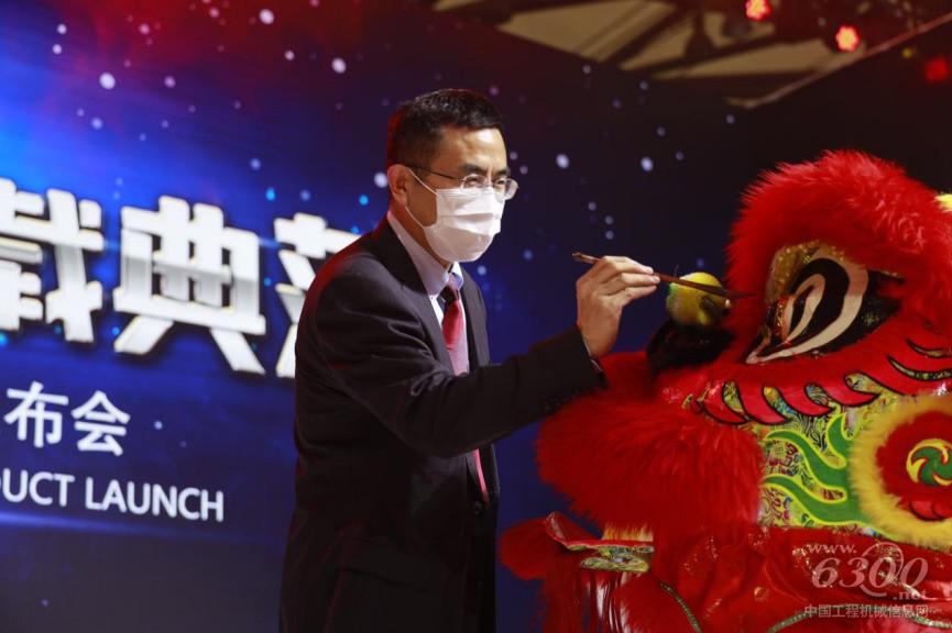 全新科技!重載典范!三一SY1250H閃耀2020上海寶馬展