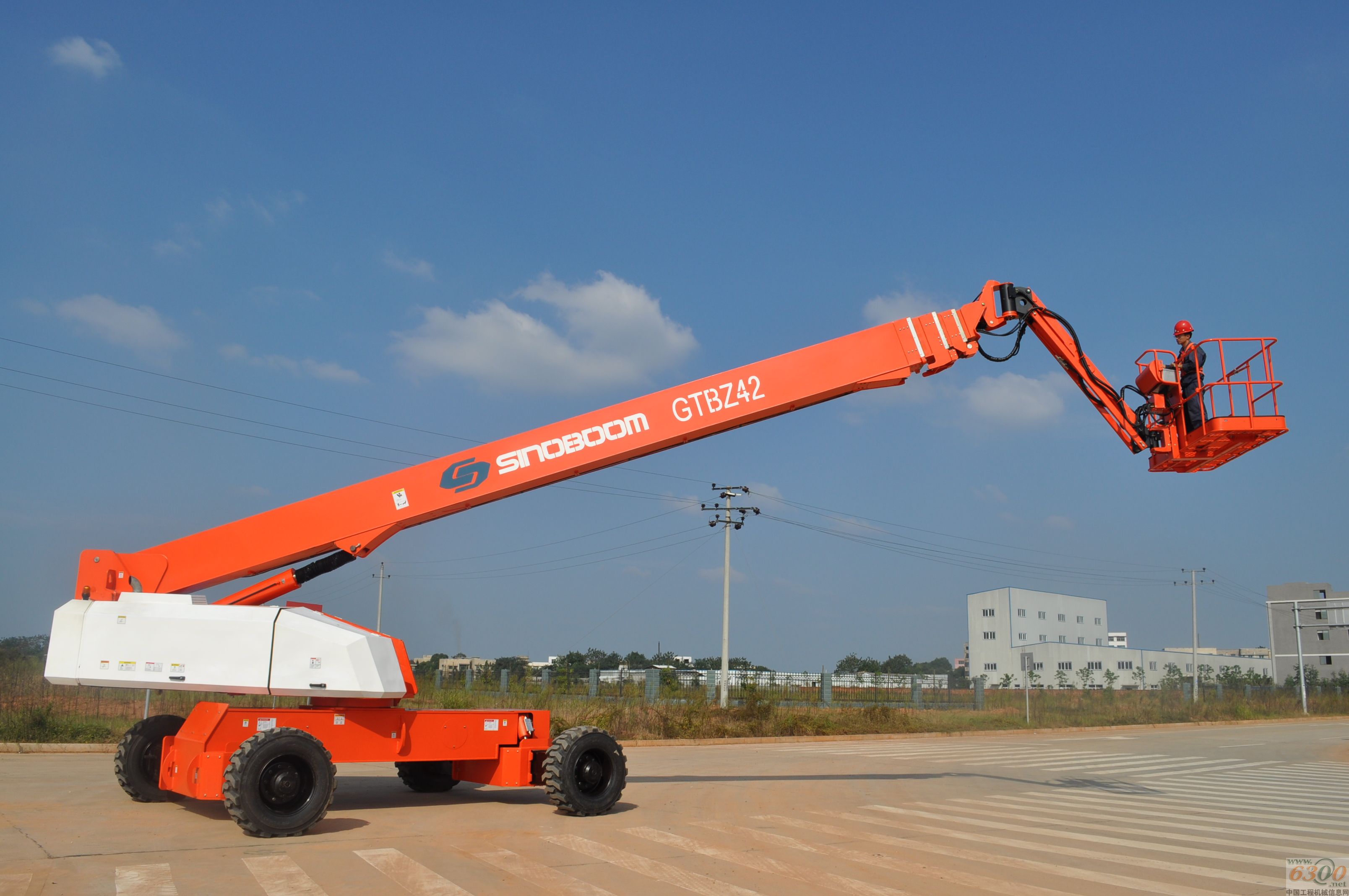 自行式直臂高空作業(yè)車