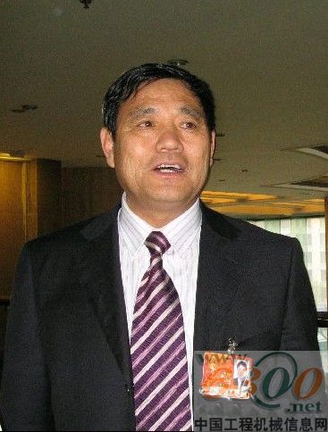 全國人大代表、華夏集團(tuán)董事長夏春亭