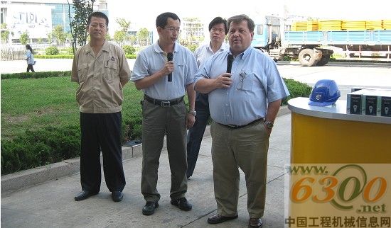 臨工,挖掘機(jī)