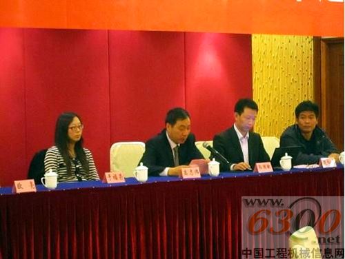 京城重工 起重機